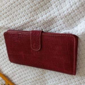 BELLISSIMO Bifold Croc Wallet Burgundy Snap Closure Lined